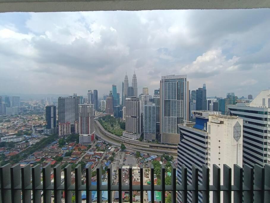Cl 30A Super Kl View Infinity Pool Klcc Apartment Kuala Lumpur Exterior foto